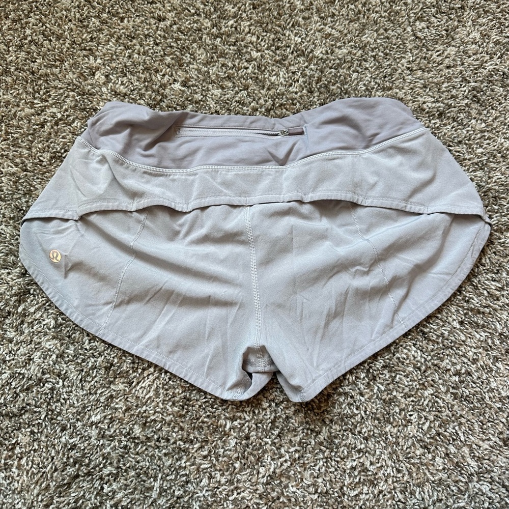Lululemon Speed Up shorts low-rise 2.5 inch inseam